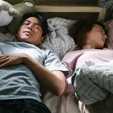 钟点房里，不只有性