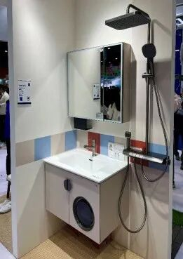 多乐士携手“幸福来敲门”，以色彩守护银龄安居梦