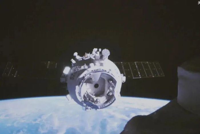 神舟二十二号飞船（来源：中国载人航天官网）