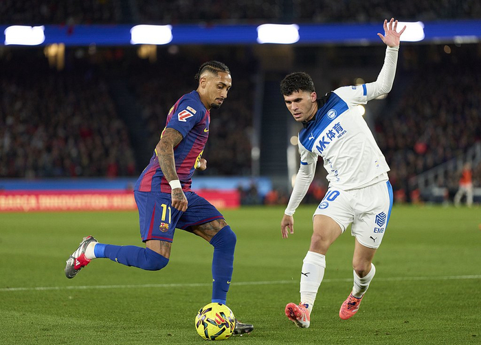 拉菲尼亚复出为巴萨注入活力。