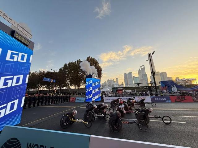 上海马拉松迎来诸多升级。 澎湃新闻记者 马作宇 图