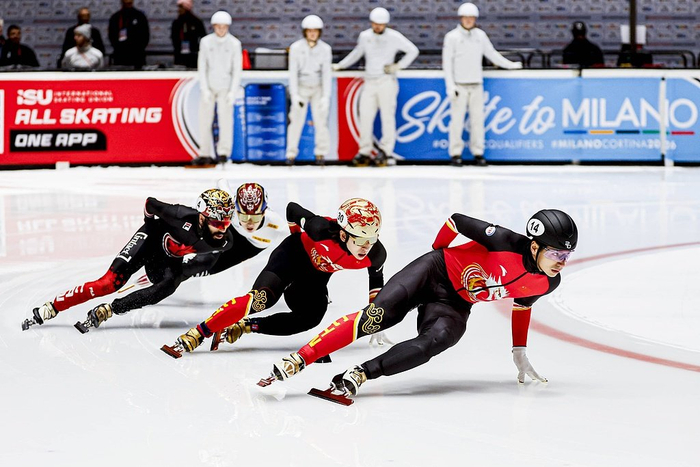 刘少昂比赛中一度占据领先位置。