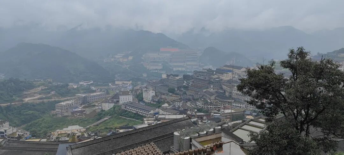 茅台镇（时代周报记者摄）