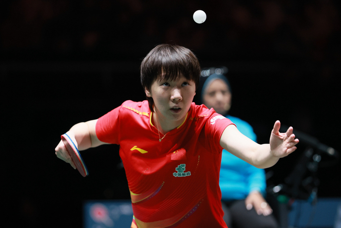 王曼昱在比赛中。