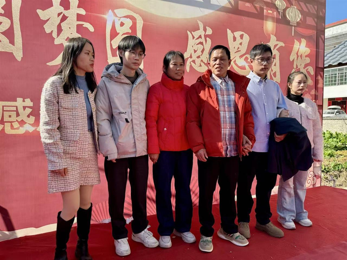 寻子30年，行程60万公里，梁三寿终于听到一声“爸爸”