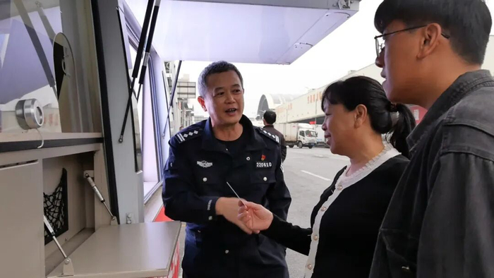 流动车管所提供便民服务