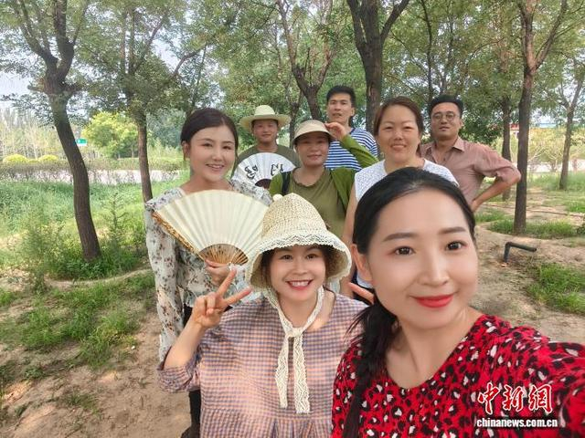 短剧拍摄现场。 受访者供图