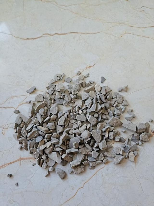 以上是睿石图片