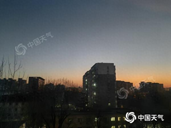 △今晨，北京天气寒冷。