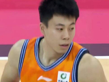 加盟上海后首分，张镇麟弧顶持球突破上篮得手