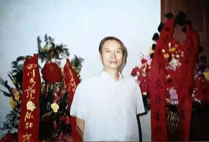 逝者｜南京大屠杀最早报道者王火：照亮历史的“火”，始终亮着