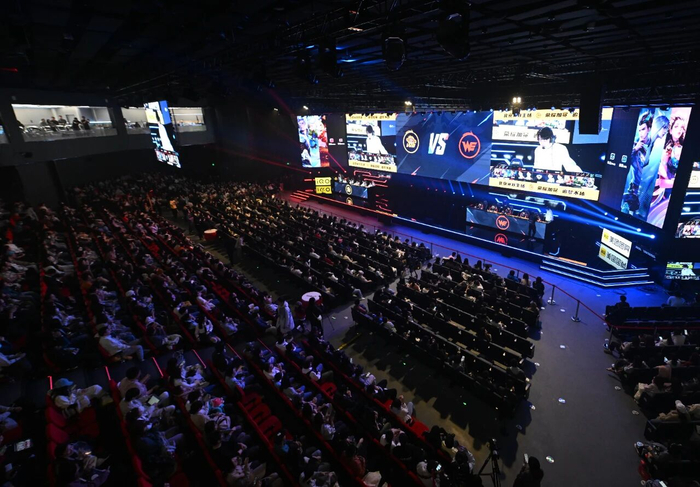 2025年3月8日，位于北京朝阳公园的电竞文化综合体“微博IN”场馆迎来首场比赛 张晨霖 摄