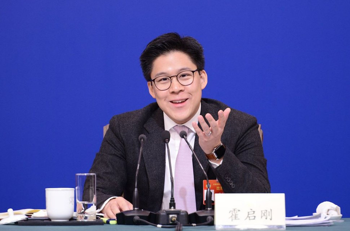 香港众富二代参选议员,霍启刚庄家彬高票获选,赵世曾儿子落选__财经头条__新浪财经