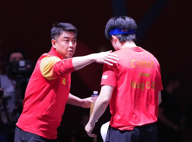 王励勤新官上任后,第一刀或已指向国乒教练组!|中国乒协|秦志戬|王楚钦|马龙|刘国梁_新浪新闻