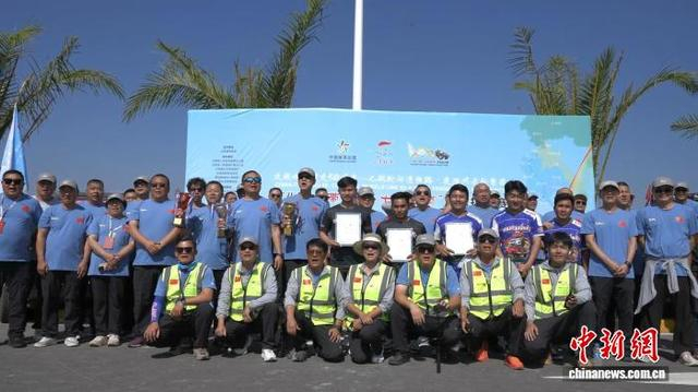 12月10日，SS4场地技巧赛获奖车手领奖。拉力赛组委会 供图