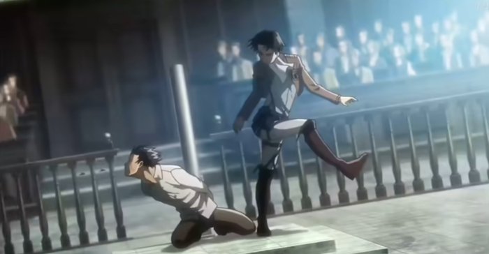 日本动漫《进击的巨人》中，利威尔兵长在法庭上对艾伦进行“教育”的桥段