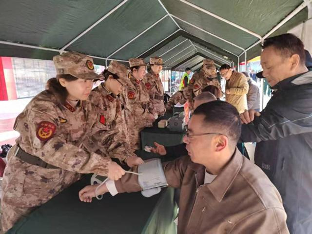 南京路女子民兵连志愿服务现场。本文均为 黄浦区 供图