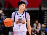 四川新秀段睿骐对阵山东高诗岩砍下18分，三分命中率亮眼冲击CBA最佳新人