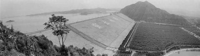 上世纪70年代的密云水库。叶用才摄