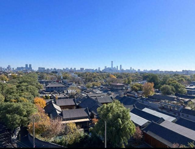 北京市东城区鼓楼附近街景（资料图片）。中青报·中青网记者 张敏/摄