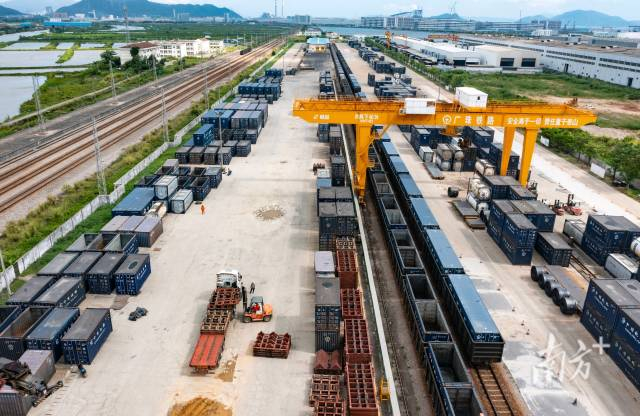 广东发布前11月经济数据，规上工业增加值同比增长3.2%