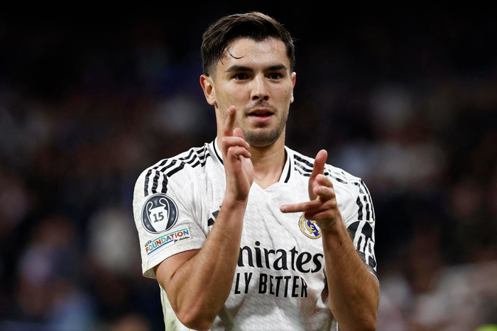 神之一脚！32岁中超旧将闪耀非洲杯：飙石破天惊凌空倒钩世界波