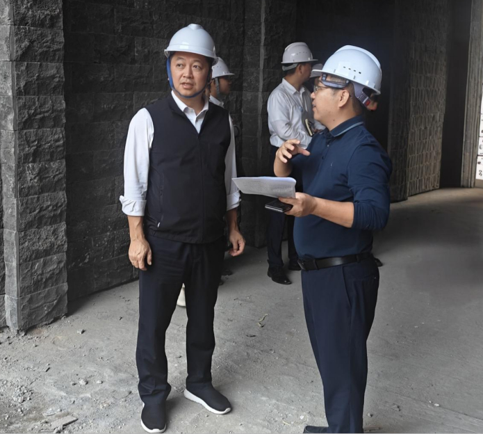 王家强实地调研府城传统建筑历史文化街区。