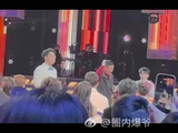 周深韩磊北京卫视跨年合唱曝光