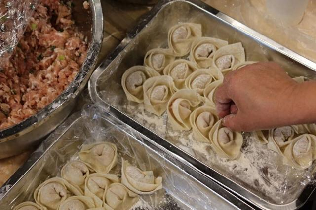 渔村限定美食米鱼馄饨 金山区供图