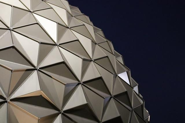 光圈：f/6.3 快门：1/80 秒 ISO：6400