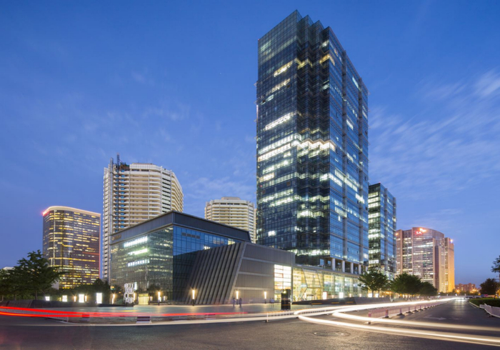 中海旗下自持写字楼—北京中海广场 图源：中海地产