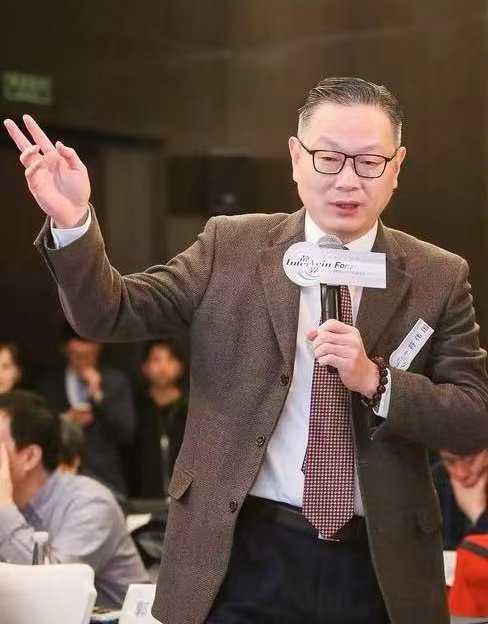 全国卫生健康系统先进工作者、复旦大学附属中山医院血管外科主任符伟国:为患者造“FU”,护生命长流__财经头条__新浪财经
