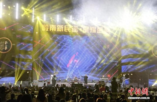 “岭南新民谣·星耀盛典”在深圳举行。主办方 供图