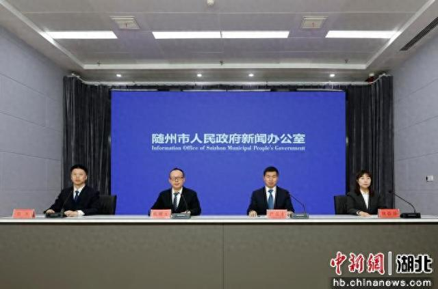 徐斌 摄