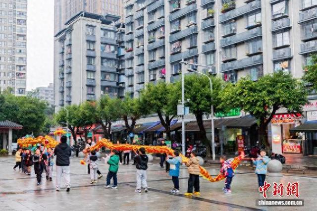 图为白鹭园焕新的外立面。黄维正 摄