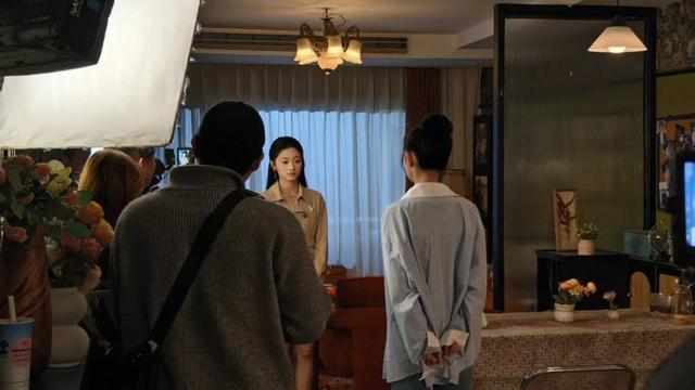 单身女性出租屋片场