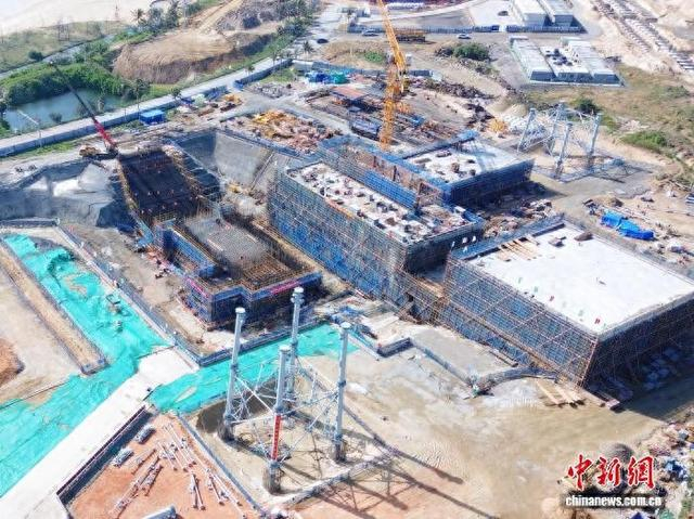 海南商业航天发射场(二期)发射区3号工位项目作业航拍图。中建五局 供图