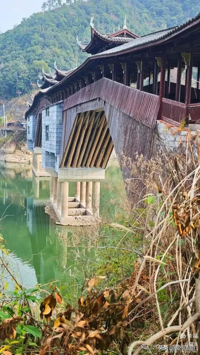 两毁两建,三廊相连,这座全国最长的木拱廊桥‌,就在温州!