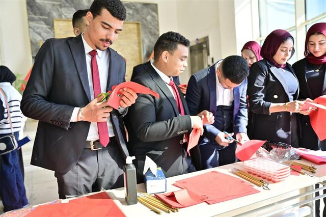 剪纸体验活动。主办方供图