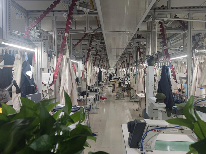 格雷时尚衡水工厂车间。受访者供图