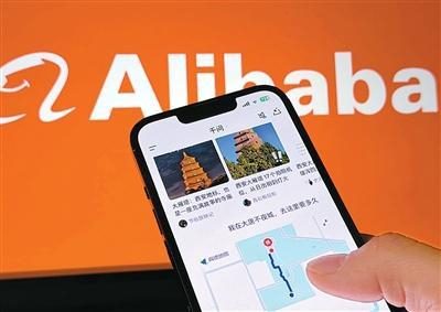 用户在使用接入阿里千问大模型的高德地图。受访者供图