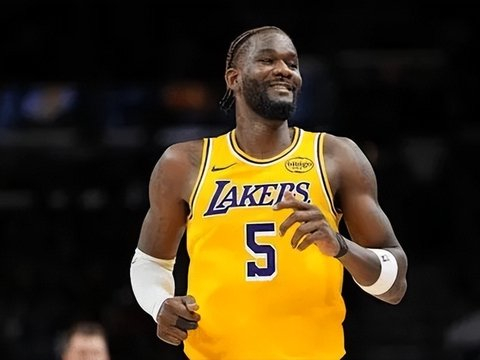 湖人胜鹈鹕！三核暴砍76分，斯玛特范德彪完美辅助，拉拉维亚救赎