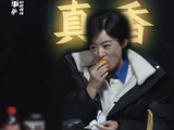 黄晓明赵丽颖片场狂吃广西脆蜜金桔