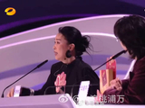 那英评马韬表演具出道风范，自嘲唱跳会喘声入麦