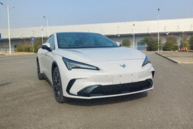 新款極狐阿爾法S5申報：新增增程版，外觀細節(jié)調(diào)整