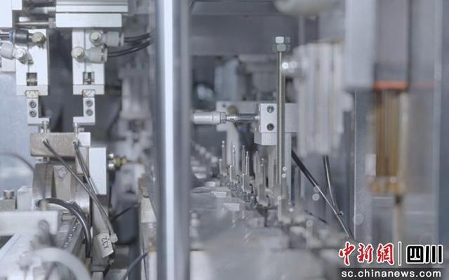 生产现场。雨城融媒 供图