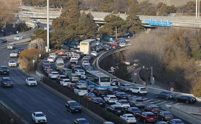 北京二环路于1992年9月建成通车，是全国第一条全封闭、全立交城市快速环路。新京报记者 王贵彬 摄