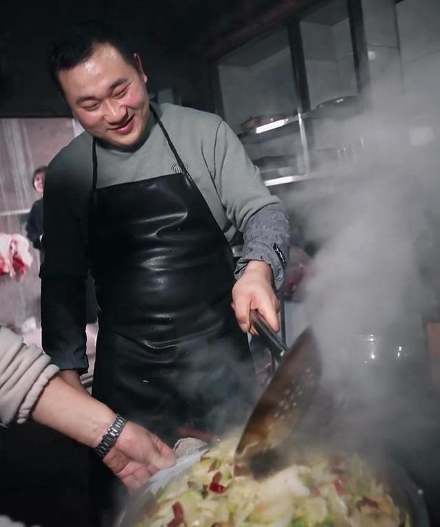 主厨赵先生（合川文旅视频截图）