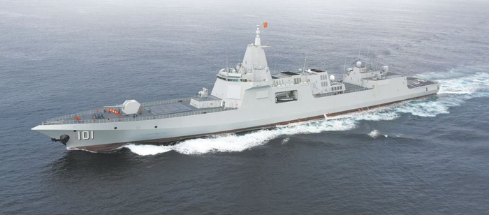 8艘驱逐舰已公开亮相！南昌舰入列6周年，“万吨大驱”家族壮大