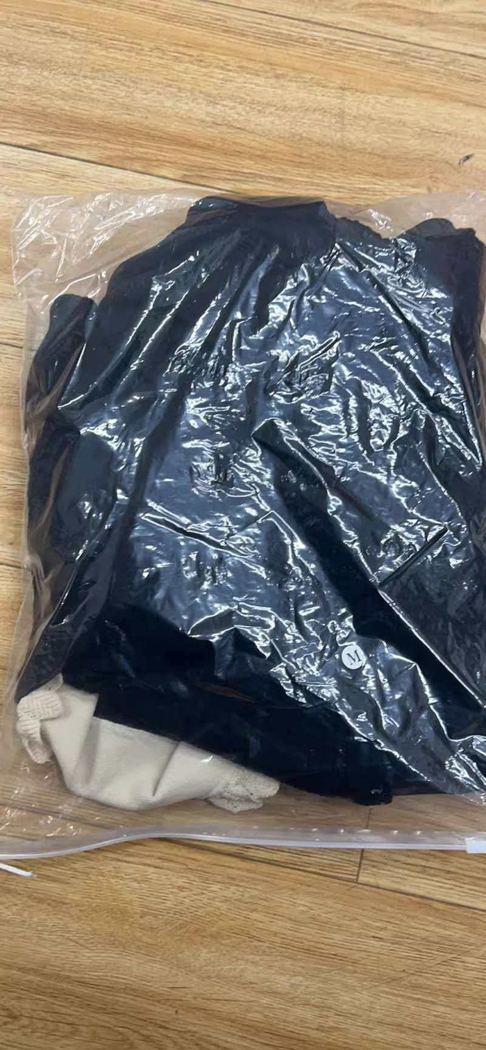 李江的退货申诉里，买家上传的图片。 受访者供图